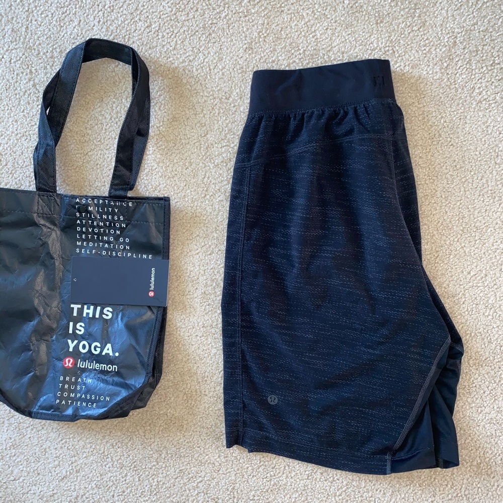 Men’s Lululemon Shorts 9” w/tag and bag
